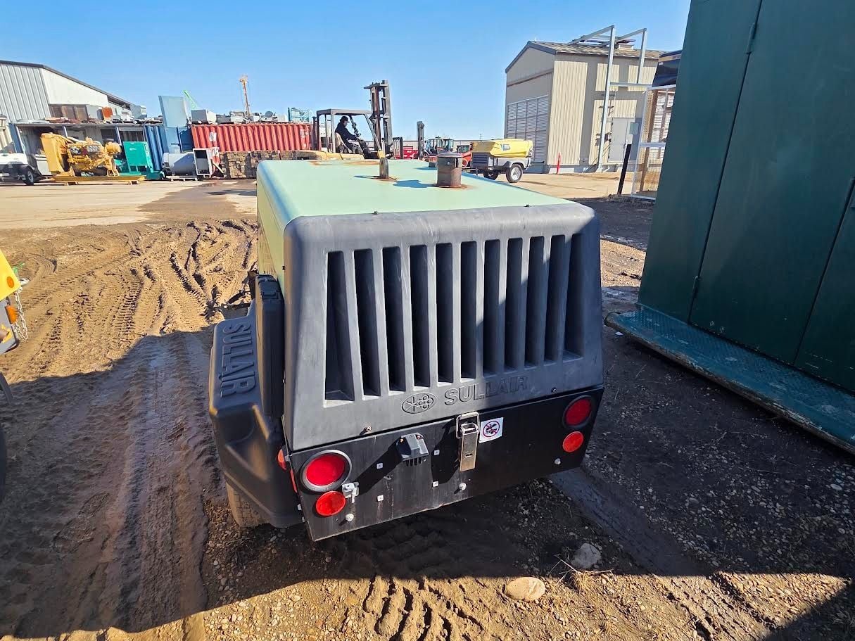185 cfm, 100 psig, Sullair #185, portable diesel air compressor, Tier 4 Final, 27 gallon fuel tank - Image 3