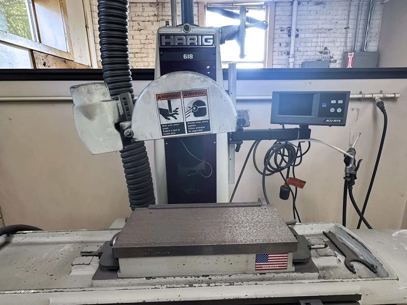 6" x 18" Harig #618, horizontal surface grinder, 8" x 1.25" x 1.25" wheel, 3450 RPM, 1 HP, Acu-Rite digital - Image 2