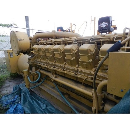 2500 KW Caterpillar, diesel generator set, 480 Volts, 762 HP @ 1800 RPM, 3516 engine, EPA Tier 2, 1991 - Image 2