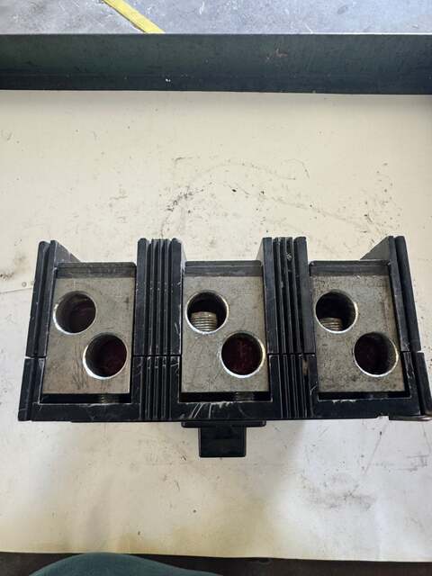 Cutler-Hammer Molded Case Circuit Breaker LS500 - Image 4