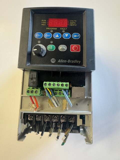 Allen-Bradley Variable Frequency Drive 22A-D6P0N104 480V 3-Phase - Image 1