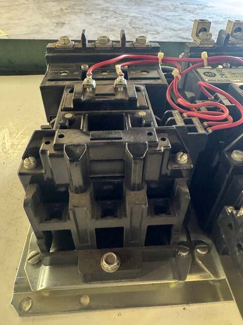 Allen-Bradley Reversing Motor Starter 505-DOD - Image 2