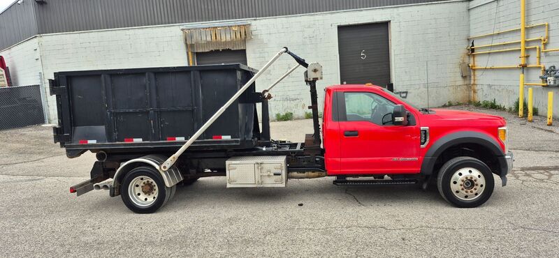 Ford #F550, XLT, 4X4, 6.7L powerstroke, diesel engine, automatic transission, pinte hook, auxiliary - Image 5