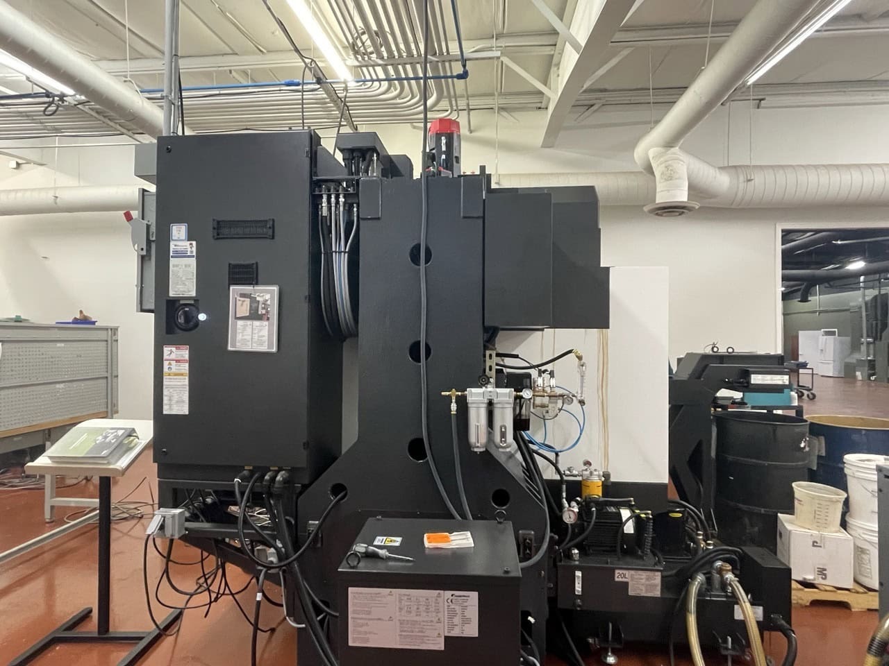 Hyundai Wia #F400, 3-Axis Vertical Machining Center, 31.5" X, 18.1" Y, 20.4" Z, 27 HP, 12,000 RPM, 24 - Image 4