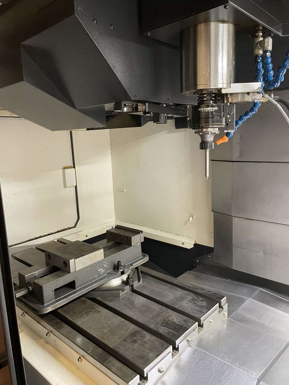 Hyundai Wia #F400, 3-Axis Vertical Machining Center, 31.5" X, 18.1" Y, 20.4" Z, 27 HP, 12,000 RPM, 24 - Image 6