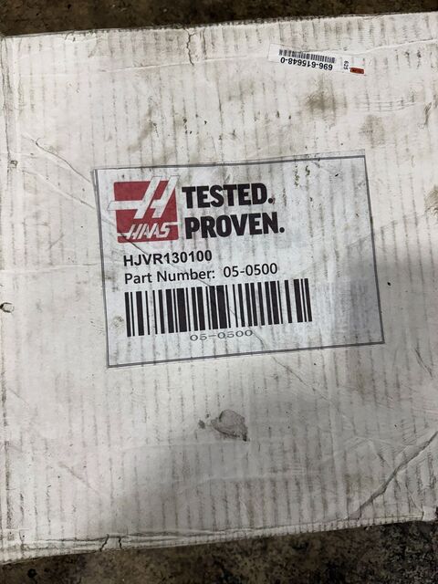Haas #HSCV-150P, Pneumatic Self-Centering Vise, 6" jaw width, 0.2" jaw stroke, riser block, 2021 - Image 7