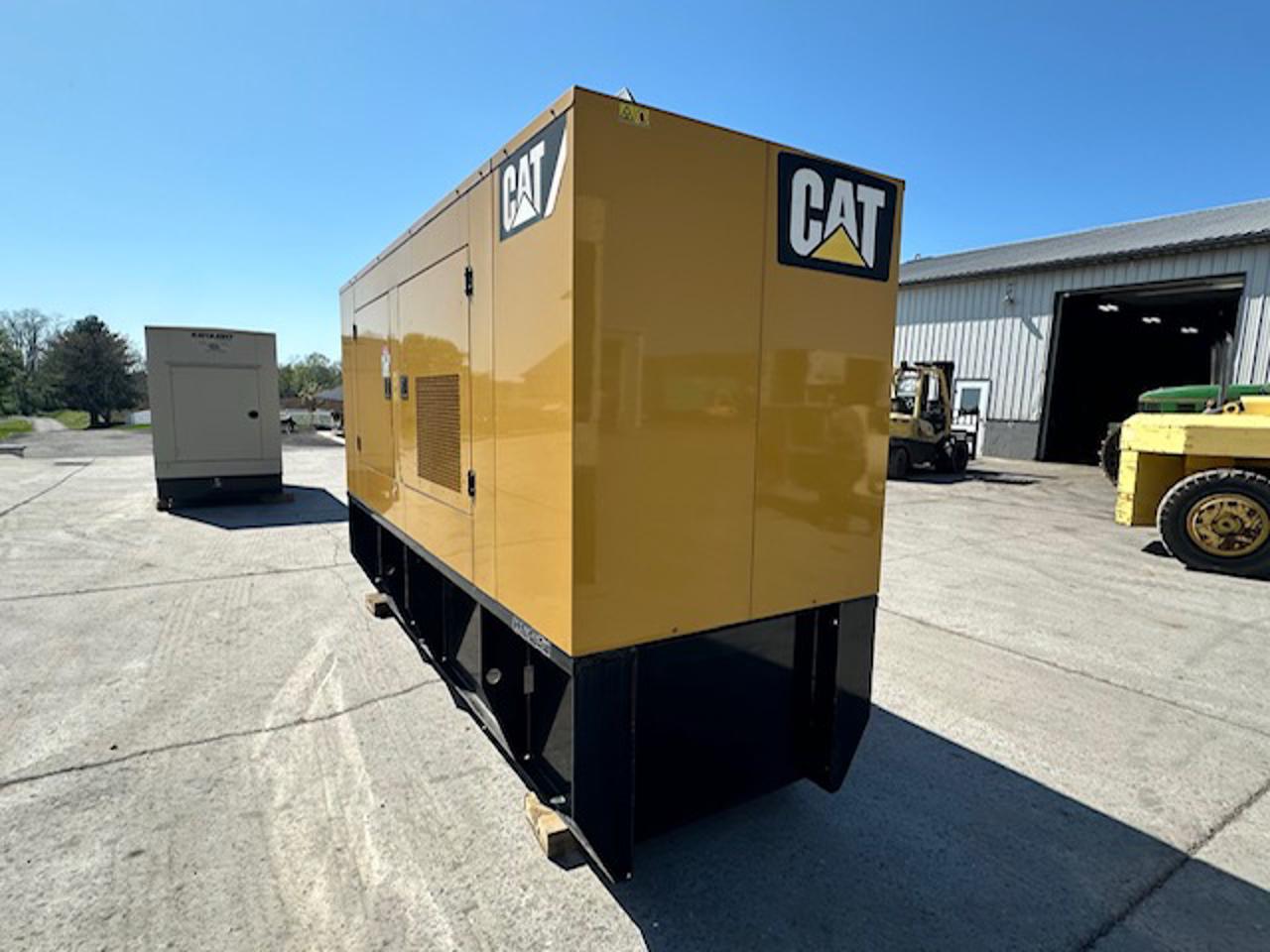 175 KW Caterpillar #D175-2, Diesel Generator Set, 120/208 Volts, 1800 RPM, circuit breaker, 1PH/3PH, 1535 - Image 6
