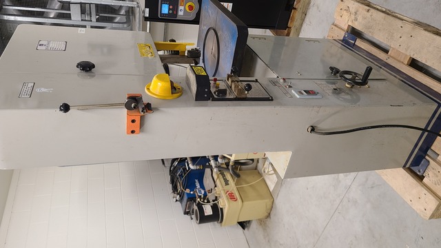 Pro Cut #RF66KB45, Vertical Band Saw, 115-165 high carbon steel SFPM, 130-180 cast iron SFPM, 220 Volts, 3PH - Image 8