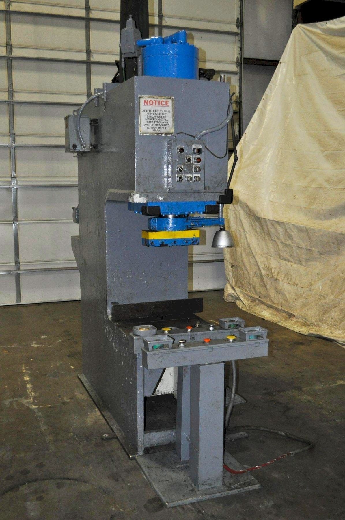 75 Ton, Greenerd, Hydraulic Press, 26" x 24" bed, 23" daylight, 20" stroke, 18.5" throat - Image 2
