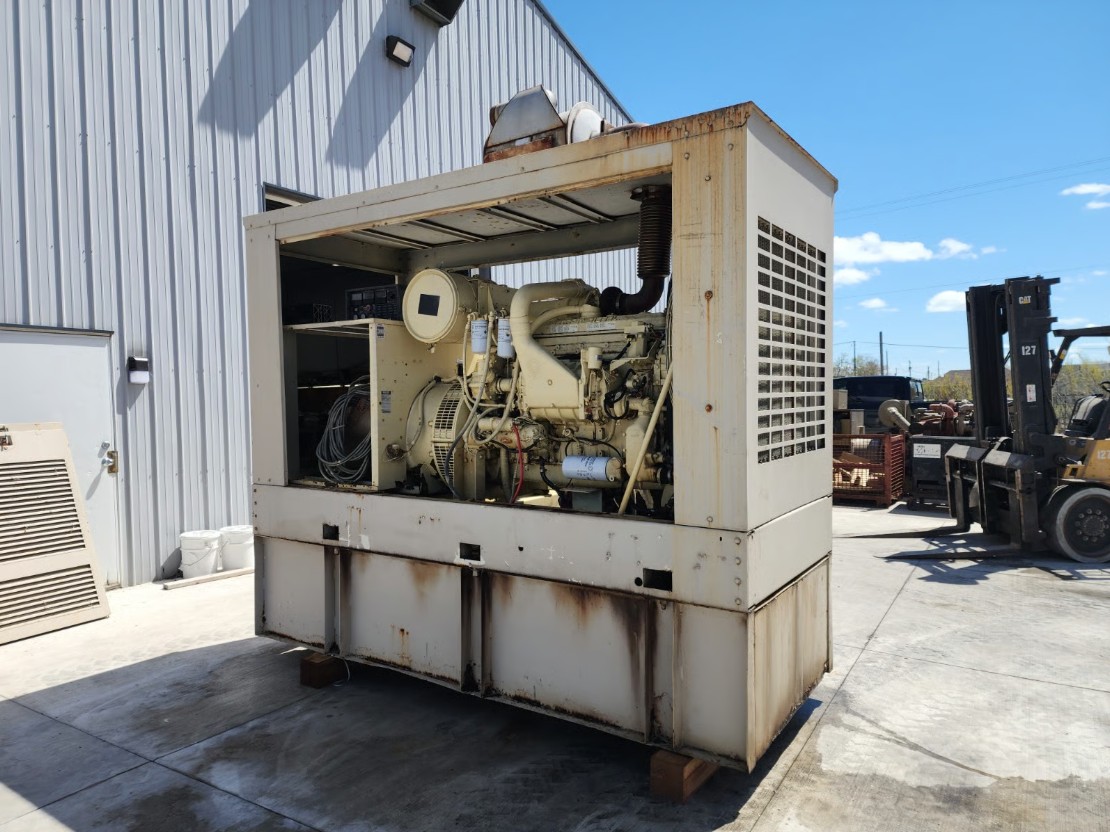 3000 lb. Raymond #SA-CSR30T, Electric Swing Reach Turret Forklift, FOR PARTS, 48 Volt, 2005 - Image 5