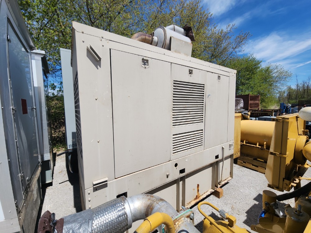 200 KW Kohler #200R0ZD71, Diesel Generator, 480 Volts, 330 HP @ 1800 RPM Detroit Diesel engine, 300 amp - Image 1