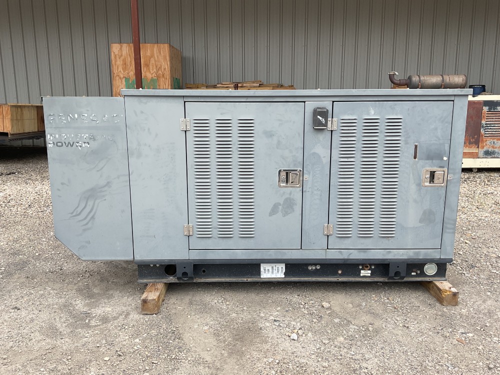 35 KW Generac #12455410200, Natural gas generator set, 120/240 Volts, 1-phase, 1800 RPM, S/N: 2108118, 2010 - Image 1