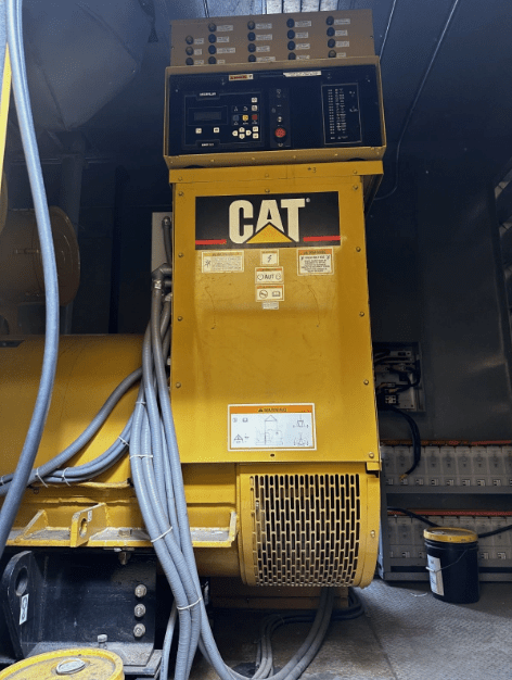 1500 KW Caterpillar #3512, Diesel Generator Set w/ Paralleling Switchgear, 480 Volts, 1800 RPM, 8000 amp - Image 7