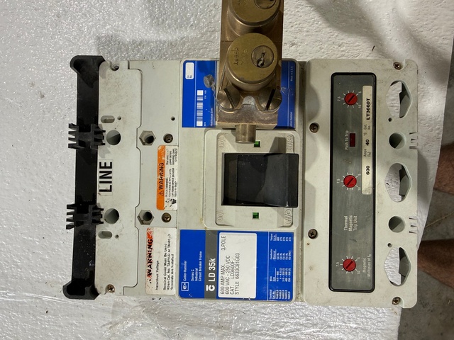 600 Amps, Cutler-Hammer #LD3600F, Molded Case Circuit Breaker, 3-pole, 600 VAC/250 VDC, 3PH - Image 1