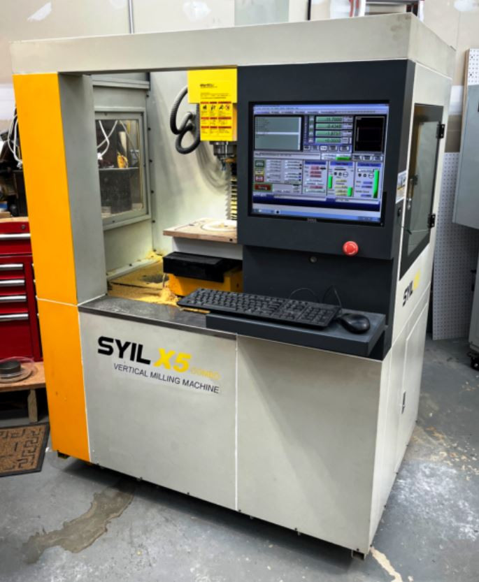 Syil #X5-Combo, 6.3" x20.5" table, 11" X, 5.9" Y, 10.6" Z, 5k, R-8, 1.5 HP, 4" rot table 4-Axis, casters - Image 2