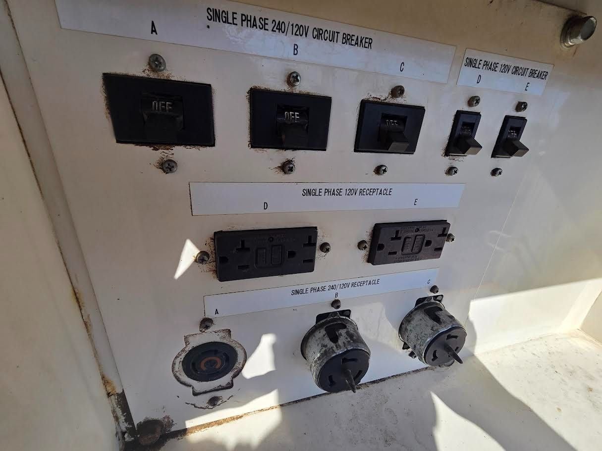 36 KW Shindaiwa #45, diesel generator set, 480 Volts, 3-phase - Image 3