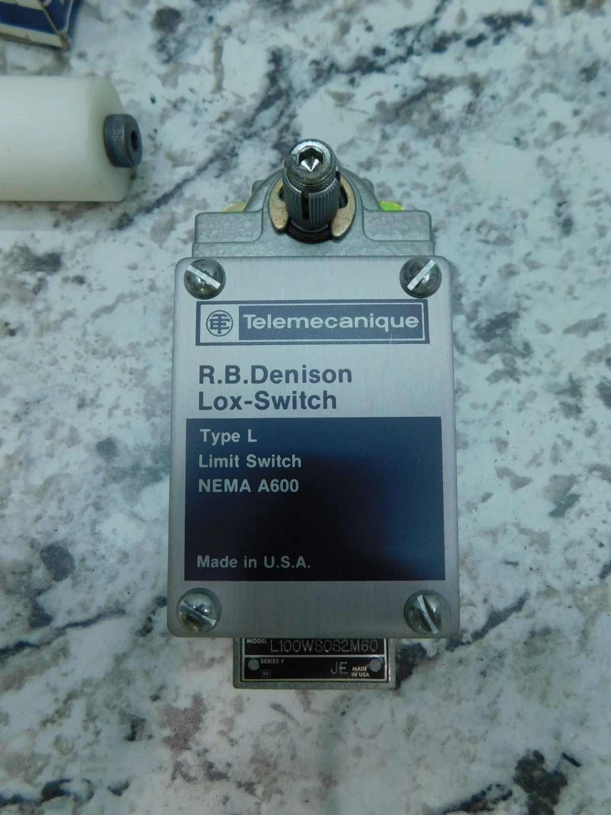 NEW Telemecanique Limit Switch, L100WS0S2M60, Type L, NEMA A600 NEW - Image 5