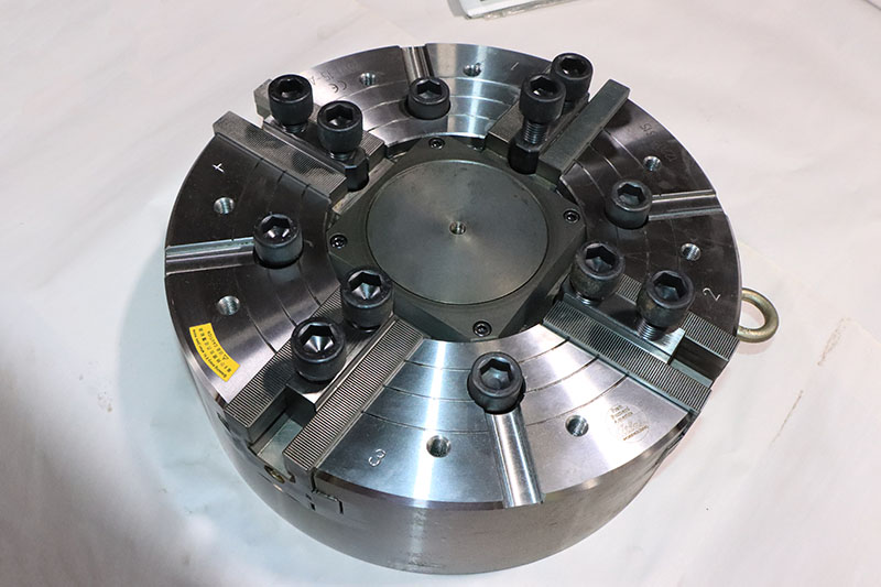 15" Atlas #4ATL15-A11, hydraulic chuck lathe, 4-jaws, A-11 mount, 4.625" hole - Image 1