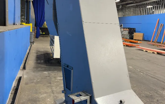21" wide, Chip Conveyor, 60" flat, 60" rise, 200/220 V. - Image 5