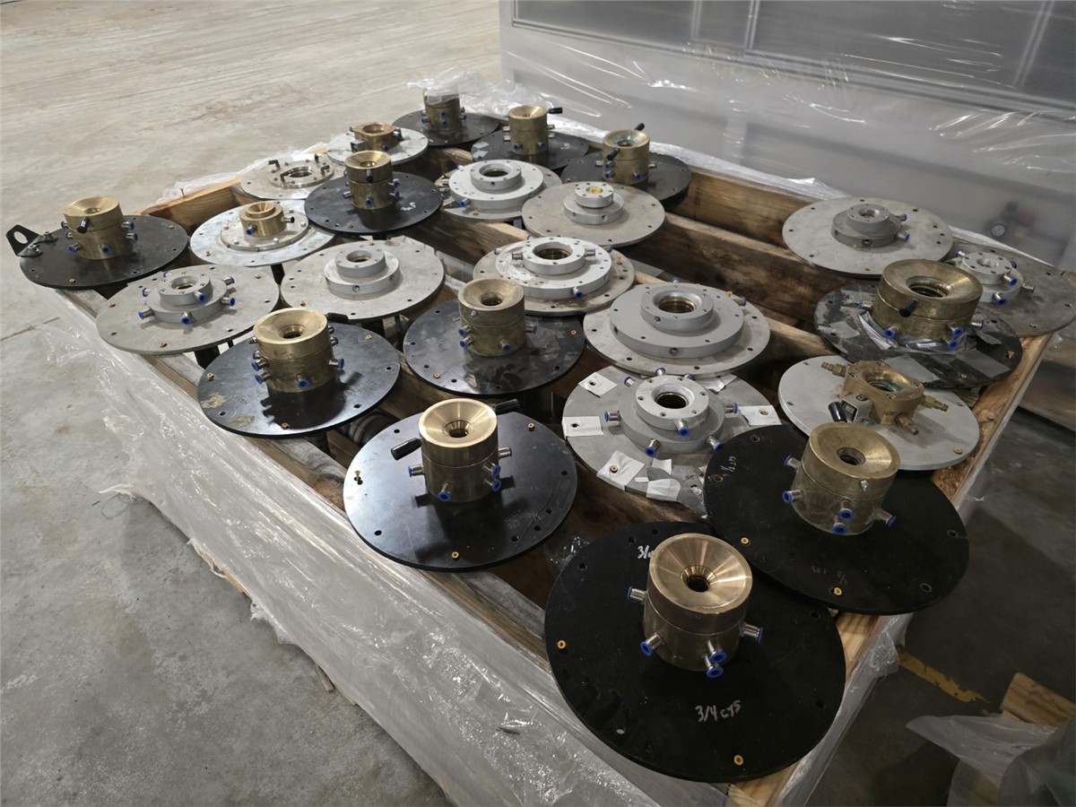 Davis Standard, pipe manufacturing line, 1/2"-1" HDPE pipe, 2.5" extruder 42:1 L/D, vacuum bath, haul off - Image 6