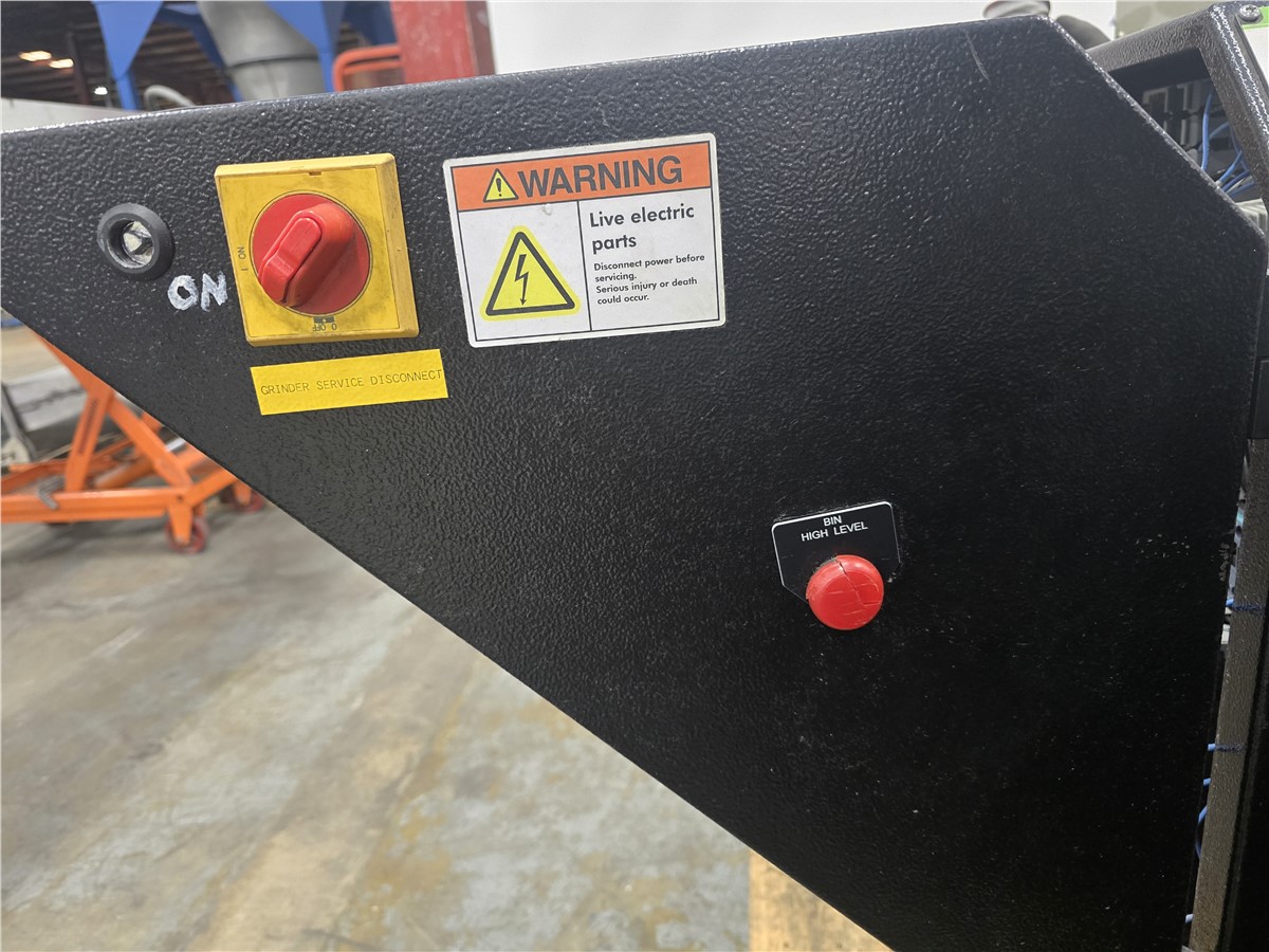 7.8" x 16.5" Conair #817, plastic granulator, 3-knife open rotor, 1/2" screen, 10 HP, 460/3/60 - Image 7
