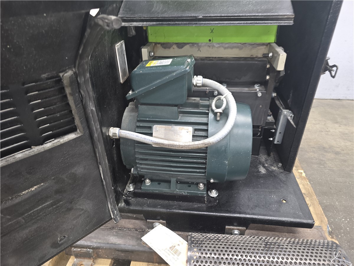 7.8" x 16.5" Conair #817, plastic granulator, 3-knife open rotor, 1/2" screen, 10 HP, 460/3/60 - Image 8