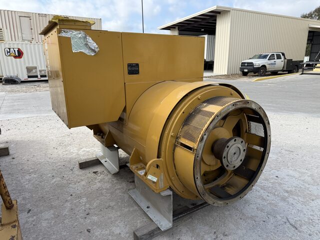 2000 KW, 1800 RPM, Kato, Generator End, 7200/12470 Volt, 3PH - Image 2
