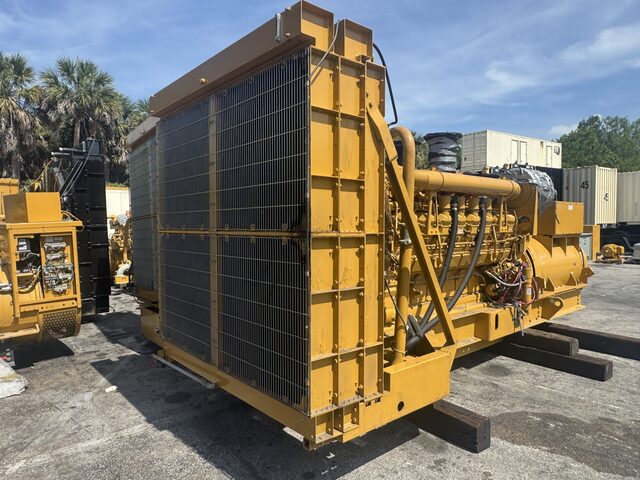 Caterpillar, Industrial Vertical Radiator, 72" fan, 1999 - Image 2