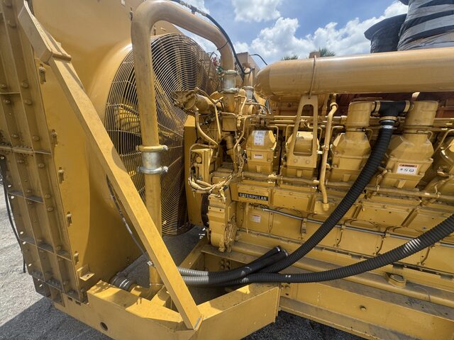 Caterpillar, Industrial Vertical Radiator, 72" fan, 1999 - Image 4