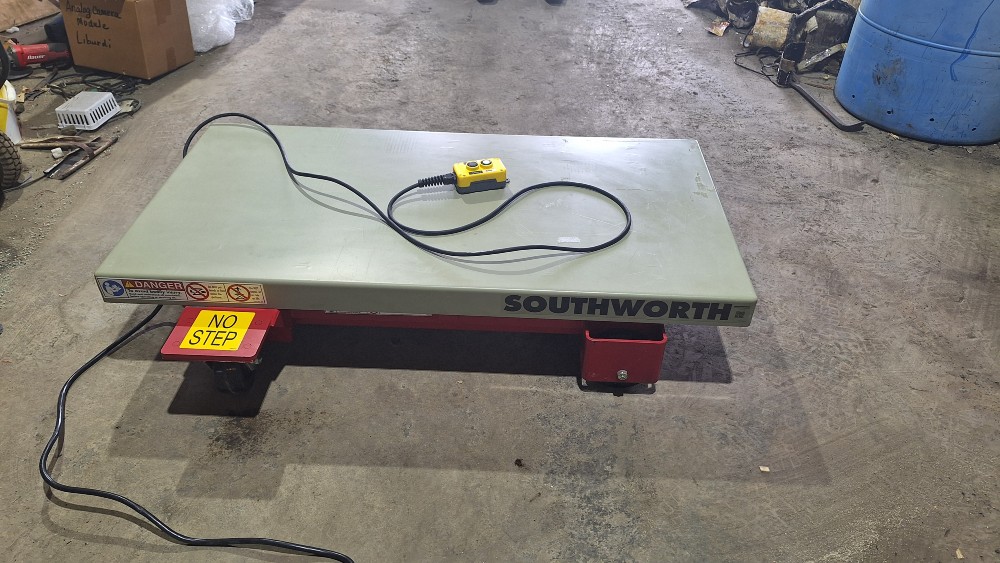 1100 lb. Southworth #CLL1.1-26, back saver lite portable lift, 24" x40" tbl., 36.5" lift height - Image 4