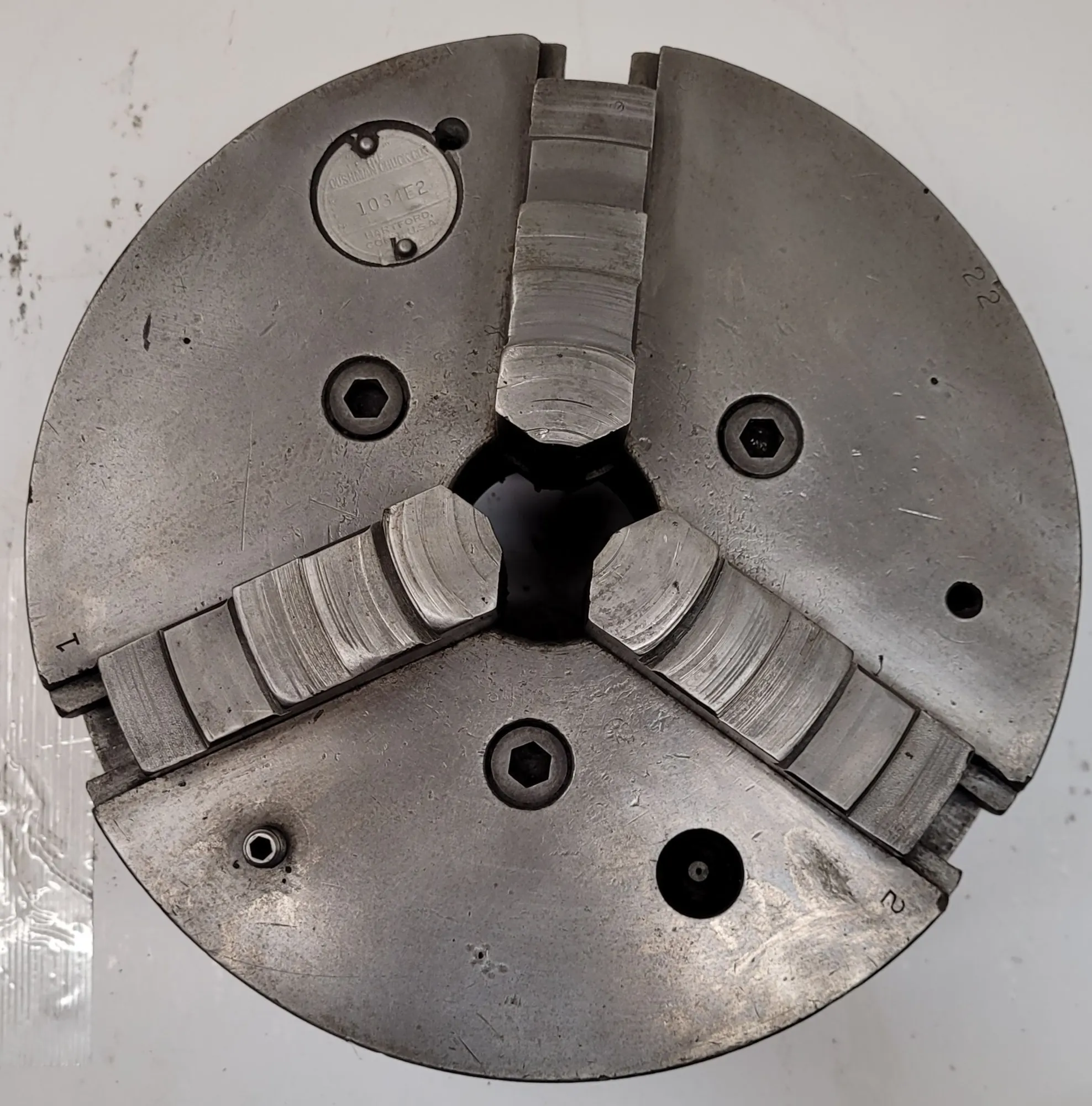 10" Cushman #1034E2, 3-jaw lathe chuck, 2" center hole, 94112 - Image 2
