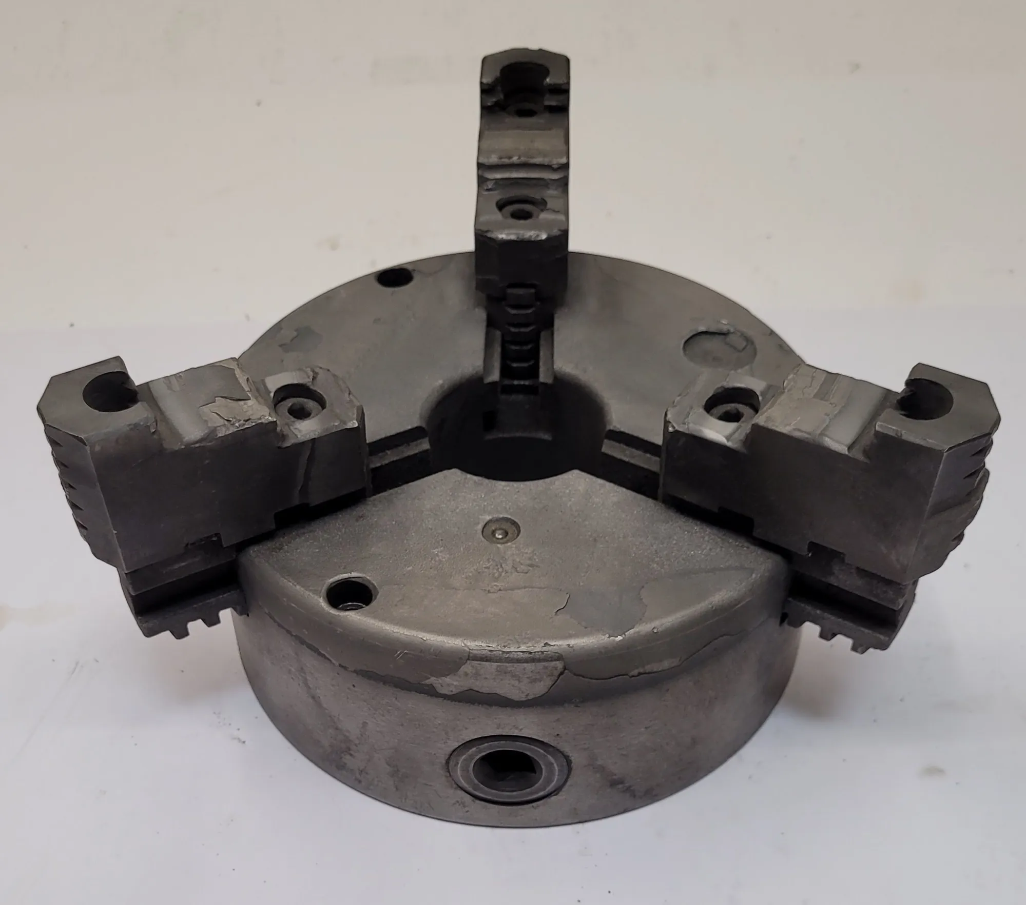 6" Bison, 3-jaw lathe chuck, 1-1/2" center hole, flat back, 94111 - Image 5