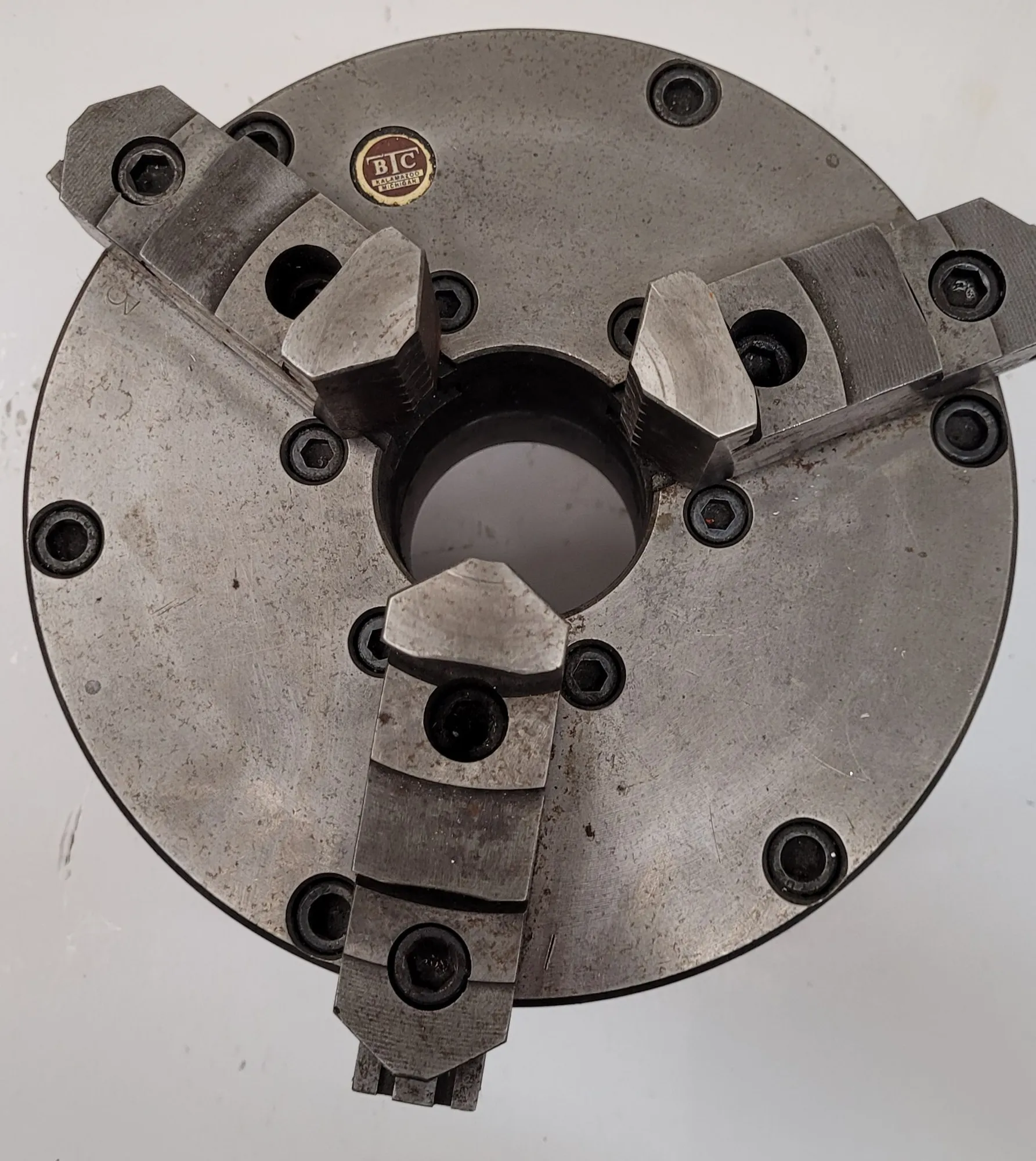 8" BTC, 3-jaw self-centering lathe chuck, D1-6 mount, 2-1/4" center hole ID, 94150 - Image 3