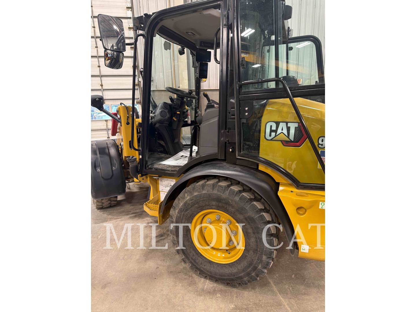Cat 906, Wheel Loader, 1192 hours, S/N: MZ600755, 2024 - Image 4