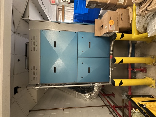 225 Lb. B & C Technologies #DI-225, Natural Gas Dryer, reversing drum, tilt function, microprocessor - Image 2