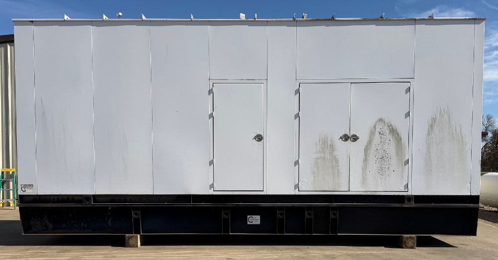 1000 KW Cummins / Onan #DFHD, diesel generator set, 277/480 Volts, 3-phase, 1490 HP @ 1800 RPM, QST30-G5 - Image 1