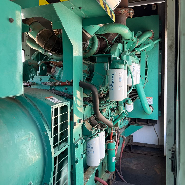 1000 KW Cummins / Onan #DFHD, diesel generator set, 277/480 Volts, 3-phase, 1490 HP @ 1800 RPM, QST30-G5 - Image 3