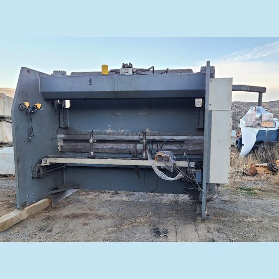 225 Ton, Haco #ERMS36225, CNC Press Brake, 12' overall, 124" Between Housing, 12" Throat, 8" Stroke, 575 V. - Image 3