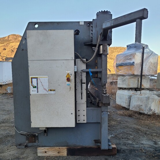 225 Ton, Haco #ERMS36225, CNC Press Brake, 12' overall, 124" Between Housing, 12" Throat, 8" Stroke, 575 V. - Image 4