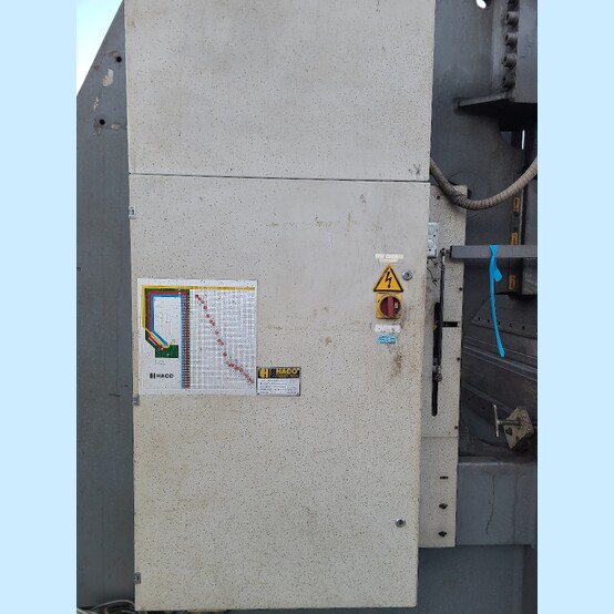 225 Ton, Haco #ERMS36225, CNC Press Brake, 12' overall, 124" Between Housing, 12" Throat, 8" Stroke, 575 V. - Image 5