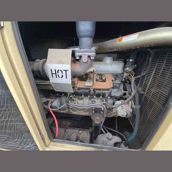 150 KW Generac #3361990100, Diesel Generator, 277/480 Volts, Iveco SD150 engine, 1800 RPM, circuit breaker - Image 3