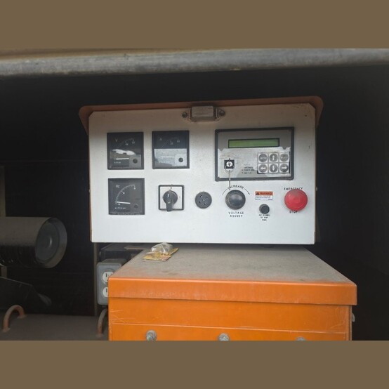 150 KW Generac #3361990100, Diesel Generator, 277/480 Volts, Iveco SD150 engine, 1800 RPM, circuit breaker - Image 4