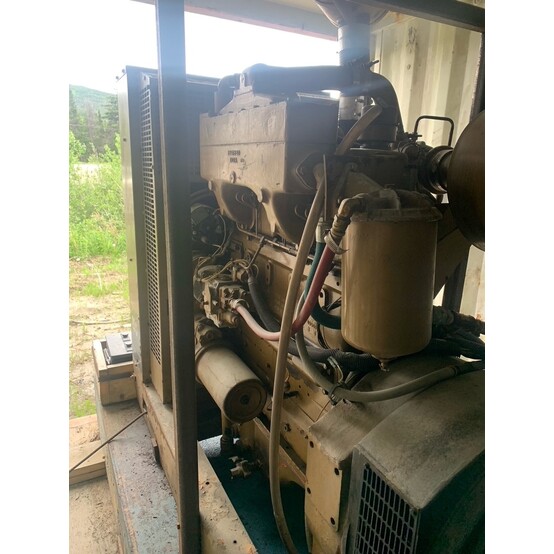 180 KW Kohler, Diesel Generator, 600 Volts, 245 HP Cummins NTA-495-G2 engine, 1800 RPM, control panel, 821 - Image 2