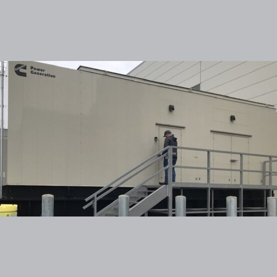 2250 KW Cummins #DQKAF, Diesel Generator, 277/480 Volts, 3280 HP engine, 1800 RPM, 3000 amp circuit breaker - Image 2