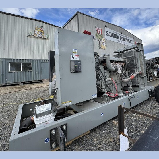 250 KW MTU #DS250, Diesel Generator, 120/208 Volt, 418 HP MTU engine, 1800 RPM, 1000 amp Square D main - Image 1