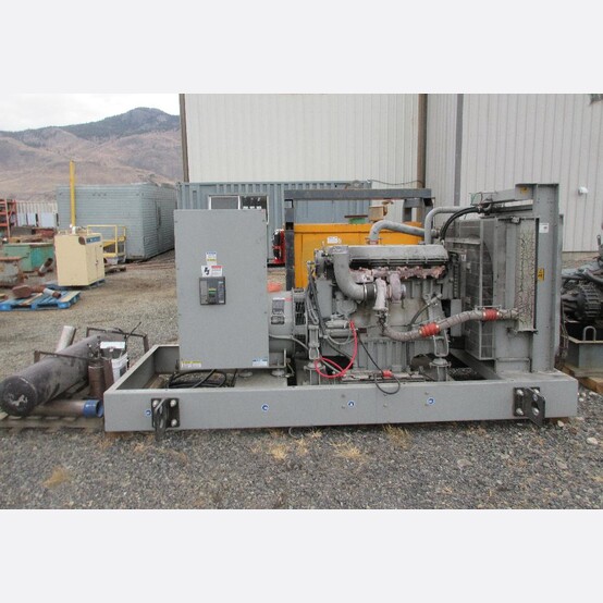 250 KW MTU #DS250, Diesel Generator, 120/208 Volt, 418 HP MTU engine, 1800 RPM, 1000 amp Square D main - Image 2