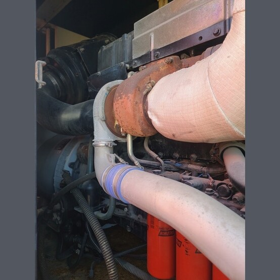 350 KW Triton, Diesel Generator, 240/480 Volts, 1800 RPM, autostar control panel, 1000-gallon base fuel tank - Image 6