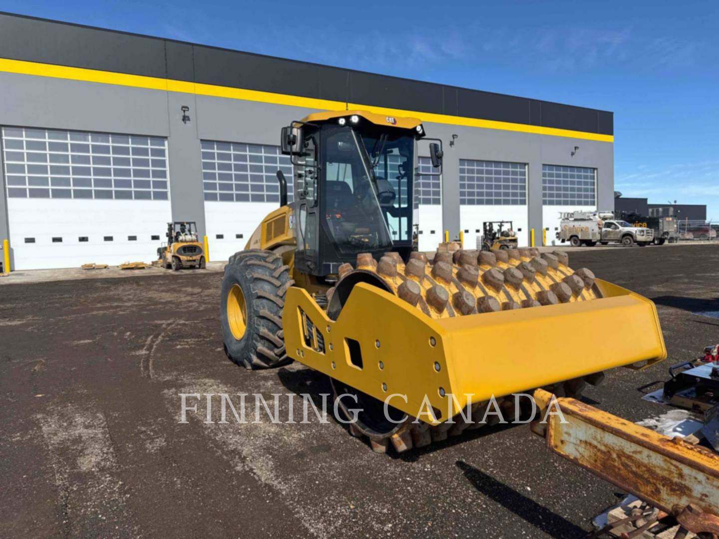 Caterpillar CP11-01, Compactor, 539 hours, S/N: 6G800164, 2024 - Image 2