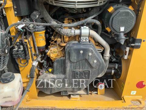 Caterpillar 239D3, 1965 hours, S/N: RWK00269, 2023 - Image 7