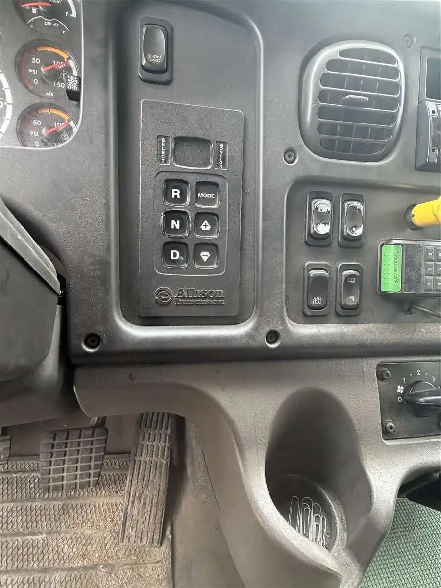 Freightliner #M2-106, stake bed truck, automatic transmission w/PRO Provision, air brakes, powered windows - Image 7